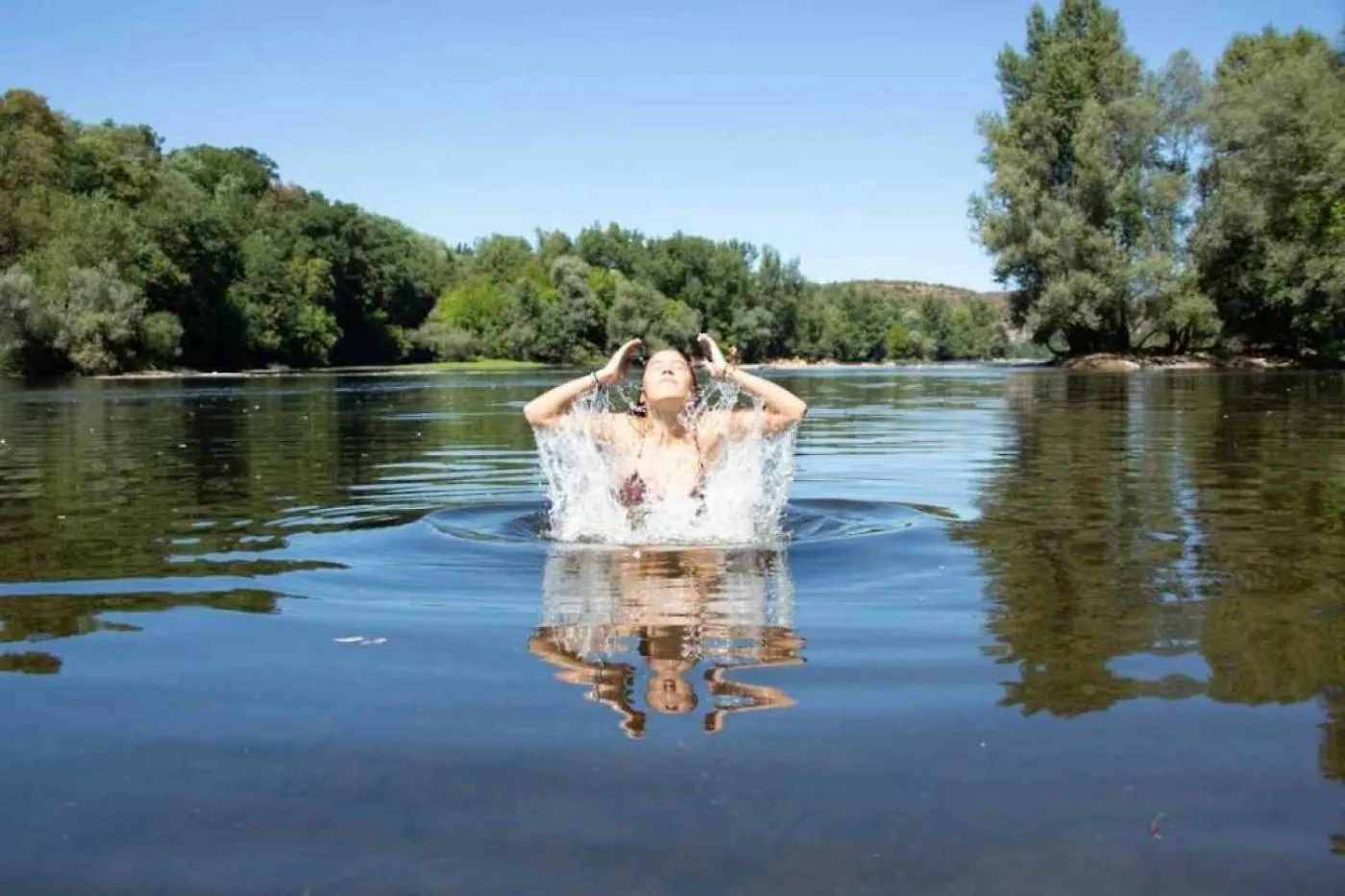 Camping 4 Etoiles - Piscine - Eeciaf Meyronne